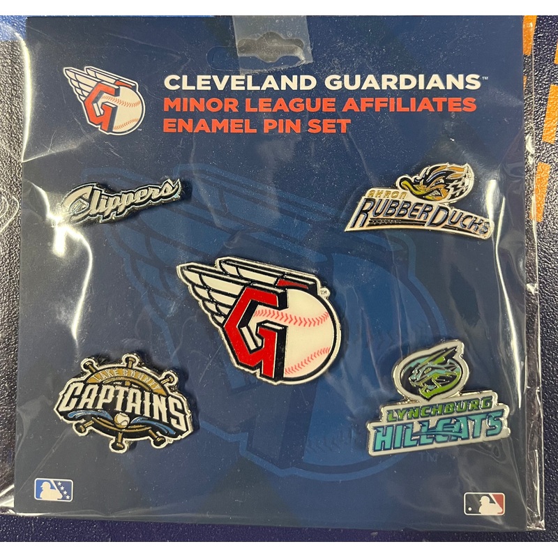 Cleveland System Lapel Set