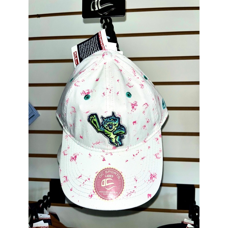 Ladies’ Leaping Cat Hat