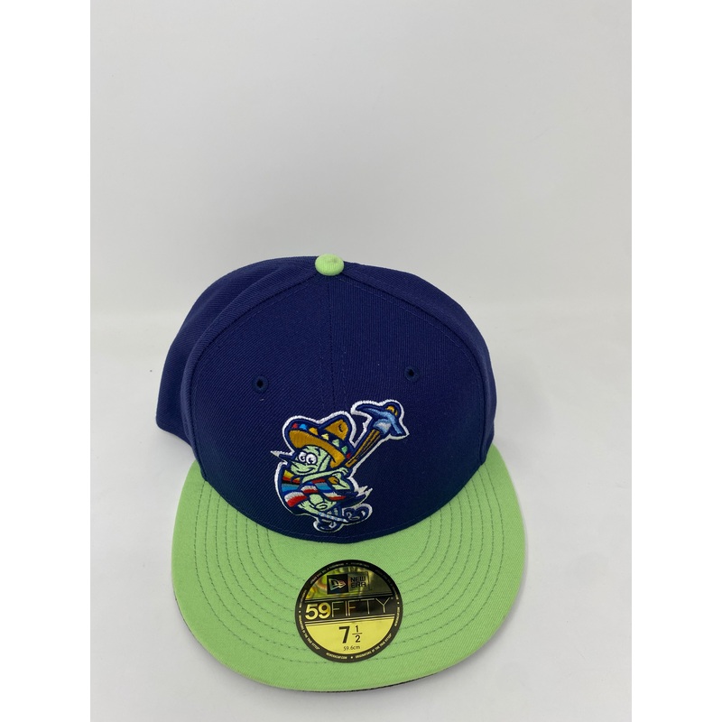 Fitted Rocas Azules Cap
